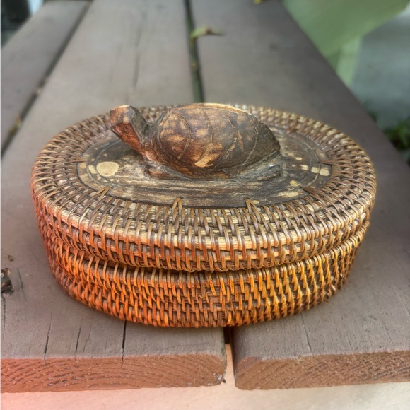 Vintage Other - Lombok Indonesia Hand Woven Lidded Basket with 5 Coasters Set Carved Turtle
